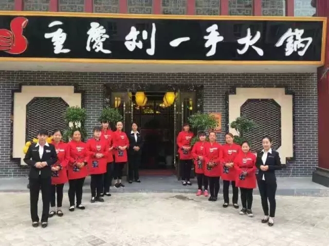 喀什市有多少人口_上海海事大学领导考察教育工作慰问援疆老师
